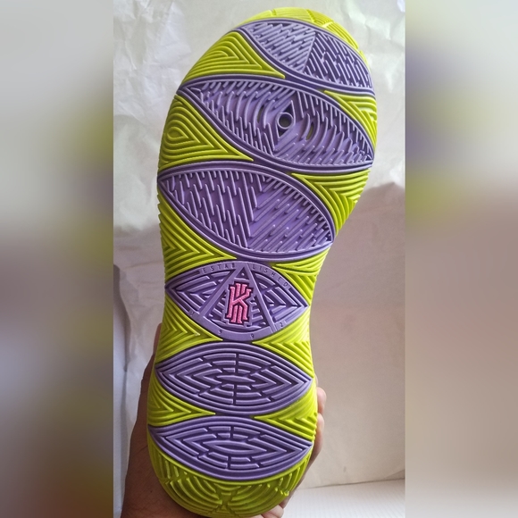 Kyrie 5 SBSP Patrick - Picture 4 of 8